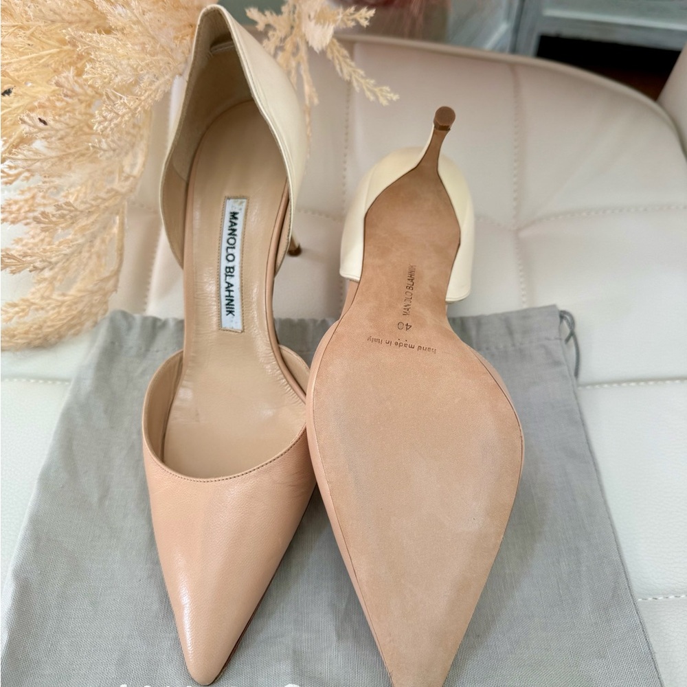 Manolo Blahnik Two-Tone Leather D’Orsay Pumps – Size 40 - Picture 5 of 11